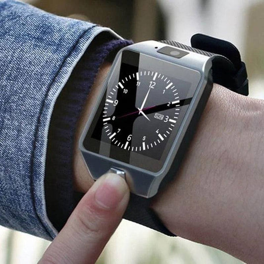 Montres téléphone avec carte SIM, noir, connectée, écran couleur, applications pratiques.